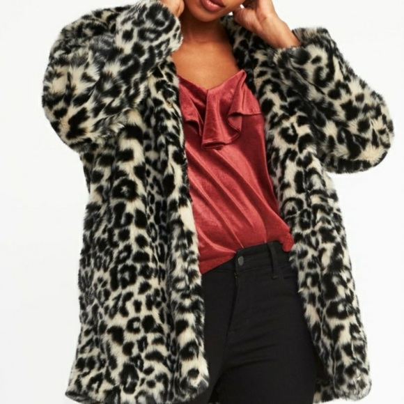 Old Navy Jackets & Blazers - Old Navy Faux Fur Coat